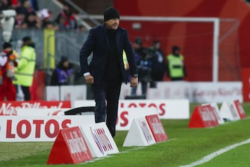  El técnico de la Selección repite este (anti) reconocimiento por sus maravillosas conferencias de prensa, antes y al final de cada partido del Tri en el año; una extraordinaria fórmula para evitar el insomnio.   