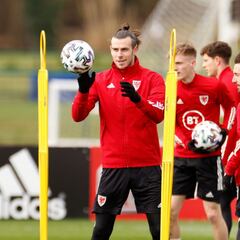 Wales coach Rob Page: “I tweak trainning sessions to suit Bale’s needs”