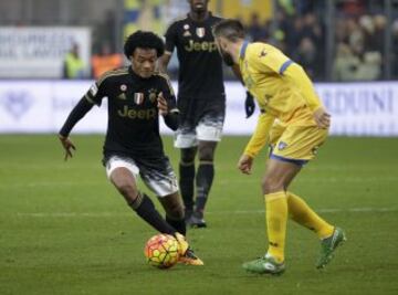 Juan Guillermo Cuadrado abrió el marcador para la Juventus en un cerrado partido frente a Frosinone.