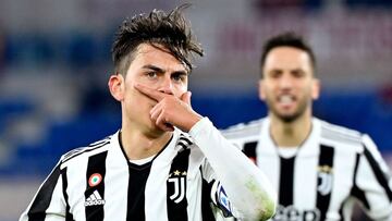 Juventus&#039; Argentine forward Paulo Dybala celebrates after scoring his team&#039;s first goal during the Serie A football match beetween AS Roma and Juventus at the Olympic stadium in Rome on January 9, 2022. (Photo by Alberto PIZZOLI / AFP)