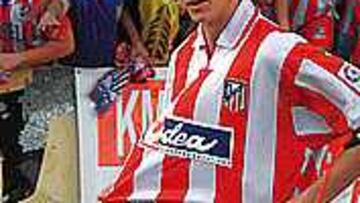 REVISIÓN. Fernando Torres ya gana lo mismo que sus compañeros.