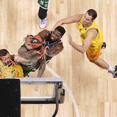 El Unicaja remonta al Gran Canaria con el ritmo del huracán Carter