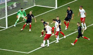 0-1. Mathias Jorgensen marc¨® el primer gol en el minuto 1.