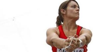 Berta Castells llega al torneo de martillo de los Juegos con un nuevo récord de España: 69.59 metros.