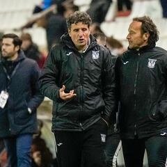 Idiakez: “Si pretendemos jugar andando… no hay nada que hacer”