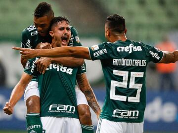 Palmeiras de Brasil es el tercer puesto con un gasto de 22.7 millones de dólares, el jugador más caro fue Carlos Eduardo con un costo de 6.4 MDD.