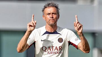 Luis Enrique, durante un entrenamiento del PSG.