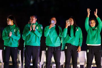 En la Noche Verdolaga, los hinchas de Atlético Nacional pudieron disfrutar de la presentación del equipo femenino y masculino para 2023.