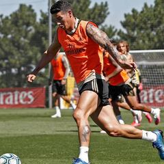 James Rodríguez, convocado para el partido ante Getafe