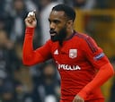 Lacazette pasa exámenes y será jugador del Arsenal de Alexis