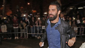 Arda Turan en un viaje. 