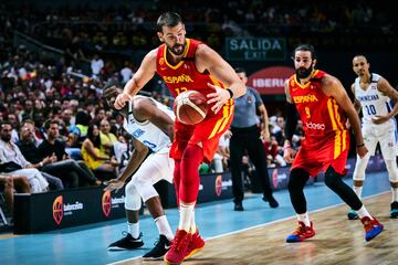 Big Spain es el líder indiscutible de la Selección. Tras pasar toda su carrera NBA en Memphis Grizzlies (diez temporadas y media) fue traspasado este mes de febrero a Toronto Raptors. Y con la franquicia canadiense consiguió el mayor logro de la Liga no