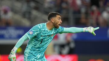 ARLINGTON, TEXAS - JUNE 23: Matt Turner of United States gives instructions to his teammates during the CONMEBOL Copa America 2024 Group C match between United States and Bolivia at AT&T Stadium on June 23, 2024 in Arlington, Texas. Sam Hodde/Getty Images/AFP (Photo by Sam Hodde / GETTY IMAGES NORTH AMERICA / Getty Images via AFP)