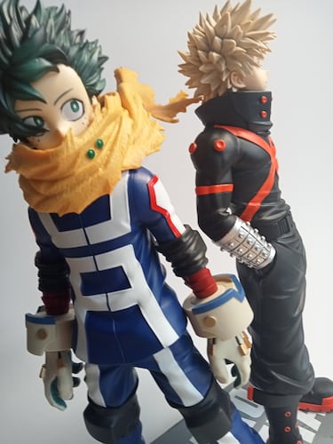 Izuku y Bakugo de 'My Hero Academia' por Banpresto