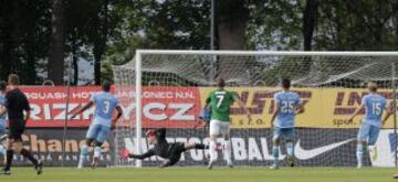 1-1. Kopic del Jablonec, hacel el gol del empate.