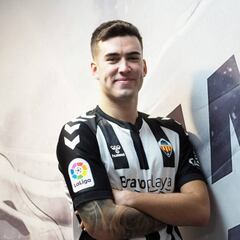 Alejandro Marcos refuerza la zaga del Castellón