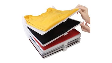 Ordena tus camisetas y otras prendas con este organizador antihumedad