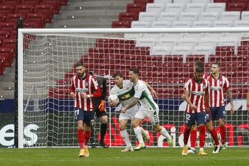 ¡Recorta diferencias el Elche, que le vuelve a poner algo de incógnita al partido! con un gol de Lucas Boyé