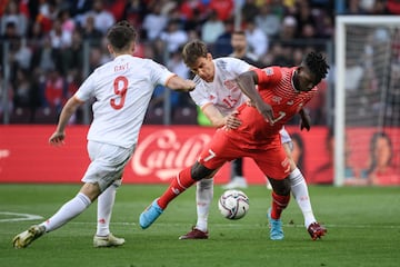 Gavi, Llorente y Embolo.