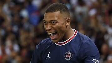 Mbappe, al vestuario del PSG según la SER: "Me quedo"