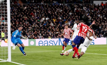 0-1. Nahuel Molina asiste a Álvaro Morata  para que anote el primer tanto colchonero.