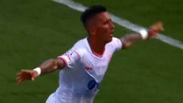 Este fue el primer gol del ex albo Lucas Barrios en Huracán