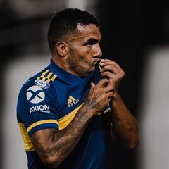 Primero, la familia: Tevez sigue con licencia