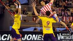 El Atlético se asoma al pozo al hacer tablas en Vistalegre