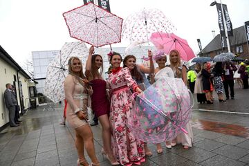 Glamour, fiesta y alcohol en el Grand National