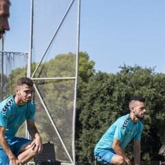 Casi un mes para acabar de "ordenar el puzzle" de la plantilla