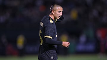 Roberto Alvarado ‘cuestiona’ el no regalo nada de Javier Aguirre
