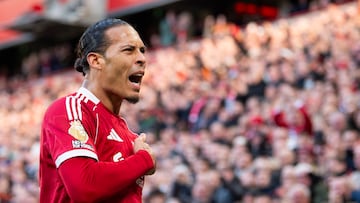 LIVERPOOL (United Kingdom), 28/02/2026.- Virgil van Dijk of Liverpool celebrates scoring the 2-0 goal during the English Premier League soccer match of Liverpool FC against West Ham United, in Liverpool, Britain, 28 February 2026. (Reino Unido) EFE/EPA/PETER POWELL EDITORIAL USE ONLY. No use with unauthorized audio, video, data, fixture lists, club/league logos, 'live' services or NFTs. Online in-match use limited to 120 images, no video emulation. No use in betting, games or single club/league/player publications.