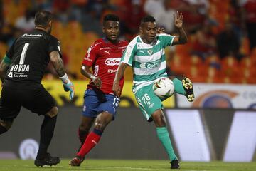 La Equidad no pudo sostener la ventaja y a menos de 15' del final empató el DIM con gol de penalti