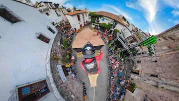 El piloto franc&eacute;s de MTB Antoni Villoni durante su descenso en el Downhill Taxco grabado en GoPro Fusion. Recibi&oacute; un GoPro Awards. 