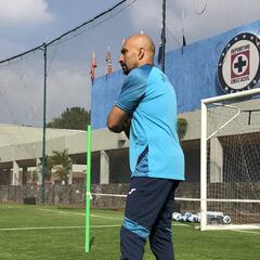 Oscar Pérez se estrena como entrenador de porteros en La Noria