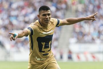 También canterano de Pumas, despuntó tras la Copa del Mundo de Rusia 2018 y ahora es uno de los jugadores más constantes de la Selección Mexicana.