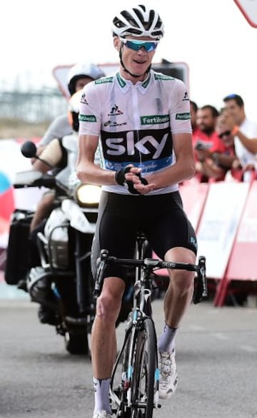 Chris Froome, máximo rival de Nairo Quintana, exigió al colombiano en la etapa 20 y lo aplaudió en los últimos metros de recorrido.