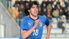 "New Pirlo" Sandro Tonali earns first Italy call-up