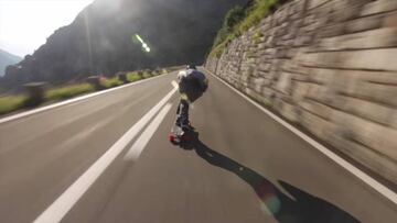 Aaron Hampshire, longboard a más de 100 kilómetros por hora en Susten Pass (Suiza).