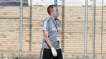 Víctor Fernández, durante el entrenamiento de esta mañana en la Ciudad Deportiva.