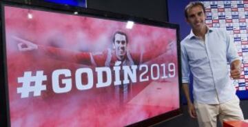En el 2015 Diego Godín renueva con el Atlético de Madrid hasta 2019