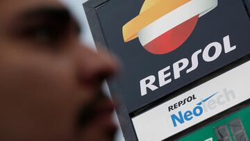 FILE PHOTO: The logo of Spanish energy giant Repsol SA is seen during the opening ceremony of its first gas station in Mexico City, Mexico March 12, 2018. REUTERS/Carlos Jasso/File Photo