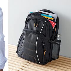 Esta mochila para el portátil con varios bolsillos suma más de 16.000 valoraciones en Amazon