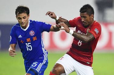 Scolari confirms €40m Paulinho transfer to Barcelona