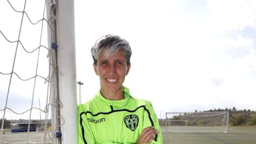 Soni es una futbolista devoradora de t¨ªtulos (nueve Ligas y tres Copas) que cambi¨® Madrid por Valencia este verano para unirse al proyecto del Levante, tras ganar dos Ligas con el Atl¨¦tico de Madrid.