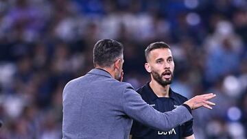 Martin Demichelis head coach and Sergio Canales of Monterrey during the 5th round match between Monterrey and Necaxa as part of the Liga BBVA MX, Torneo Clausura 2025 at BBVA Bancomer Stadium, on February 01, 2025 in Monterrey, Nuevo Leon, Mexico.
