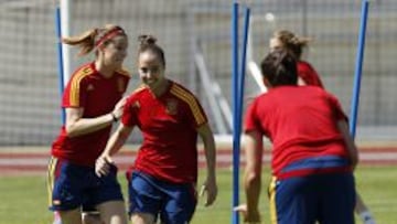 Leire Landa, en un entrenamiento de la Selecci&oacute;n. 