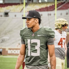 NFL quarterback announces retirement before playing a single professional game