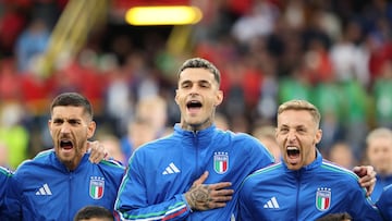 Scamacca, con Italia.