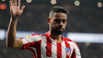 Renan Lodi con el Atlético.